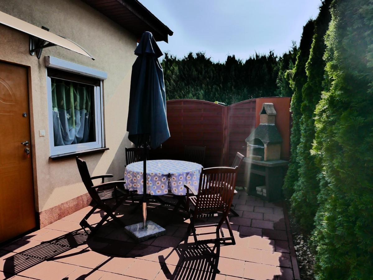 Ferienhaeuser Mit Pool Rewal Exterior foto